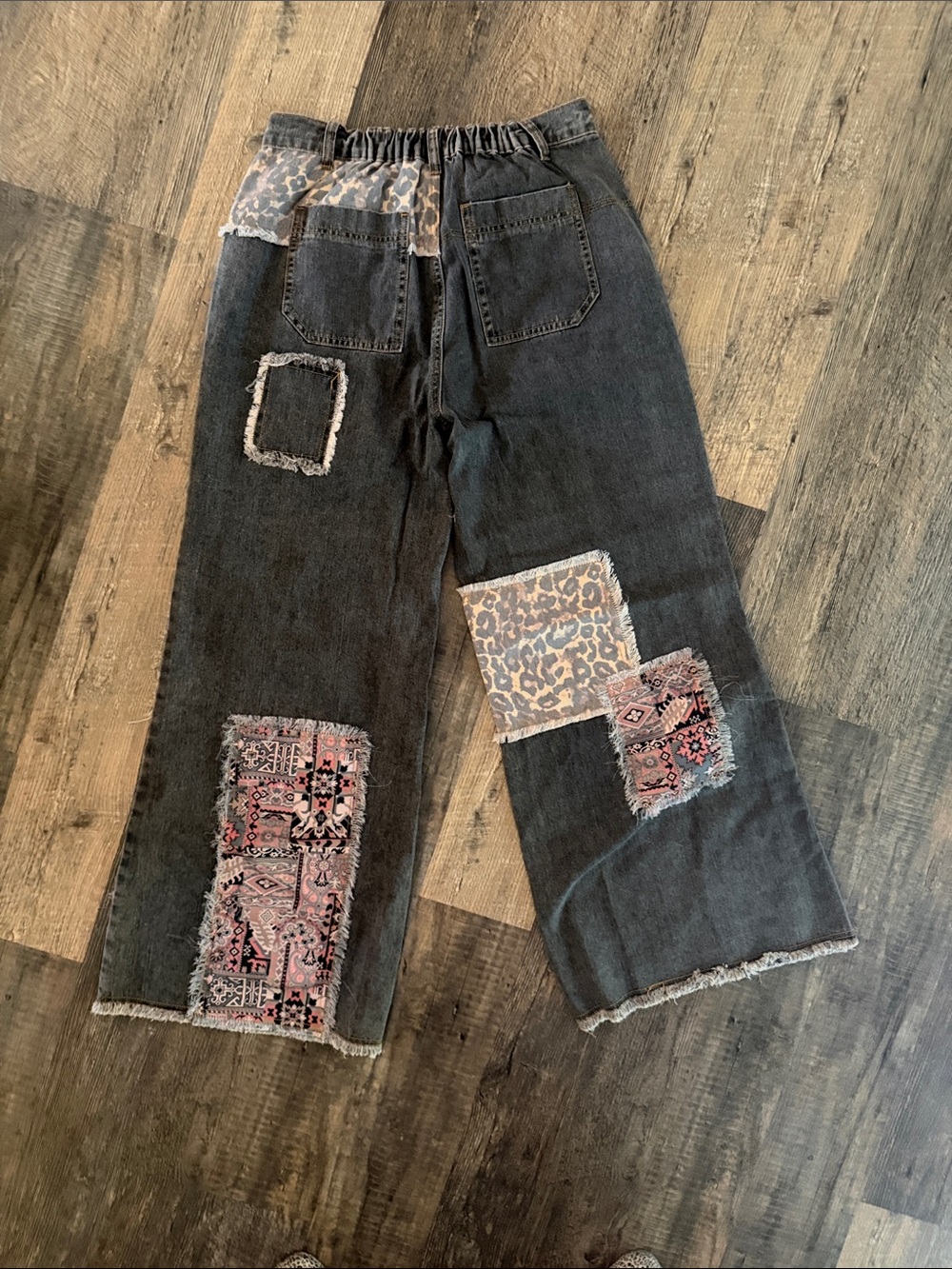 POL Black Wide-Leg Patchwork Jeans with Pink Accents sz M - Picture 4 of 4